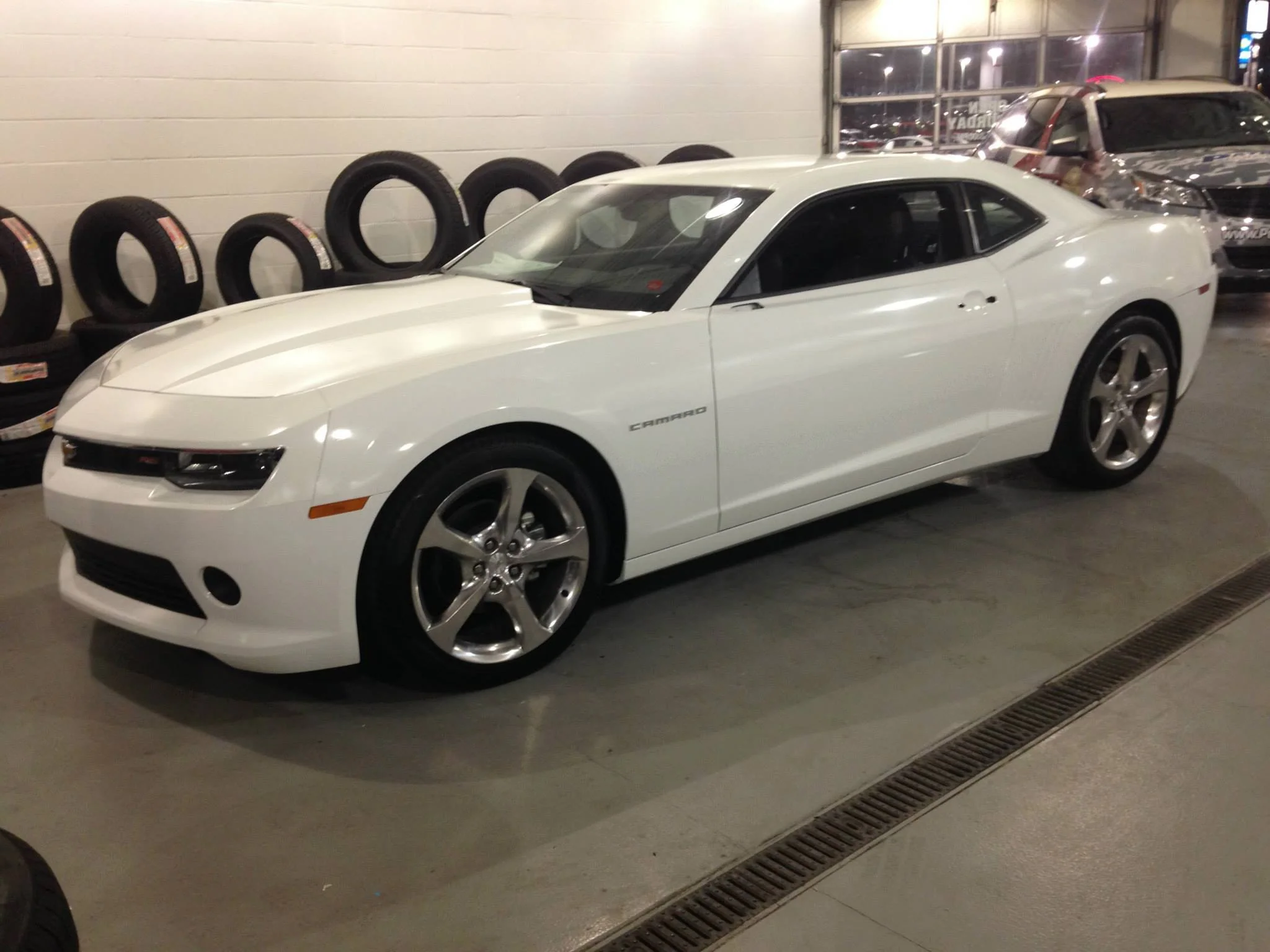 Glow In The Dark: Green Glow - Image 4