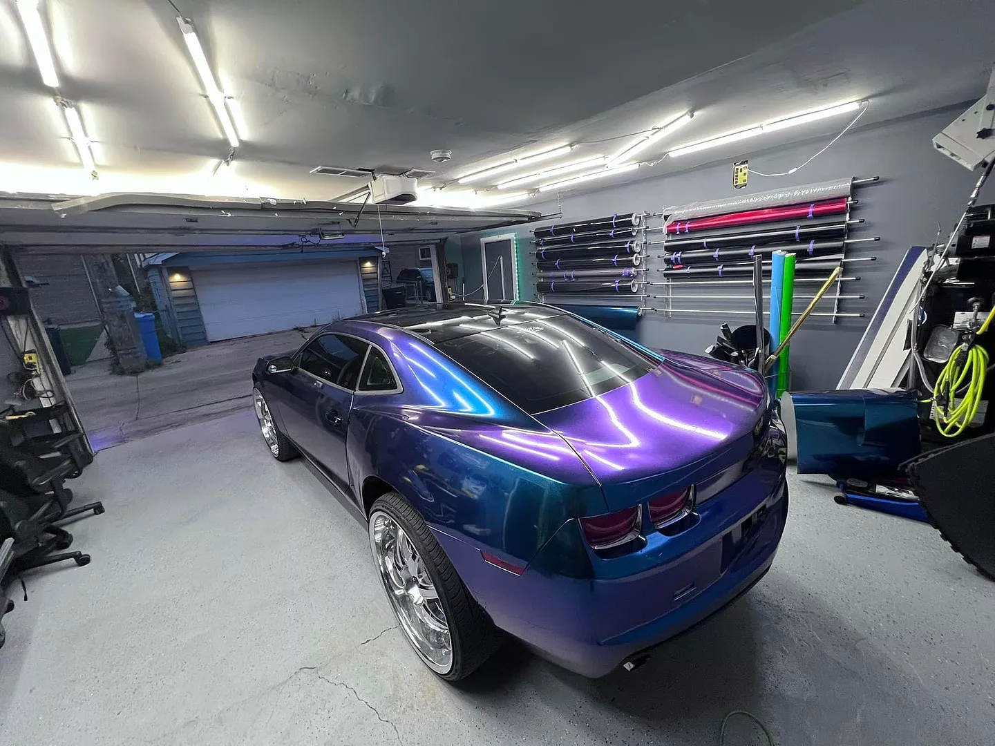 Premium Gloss Metallic: Chameleon color-shift blue to purple - Image 5