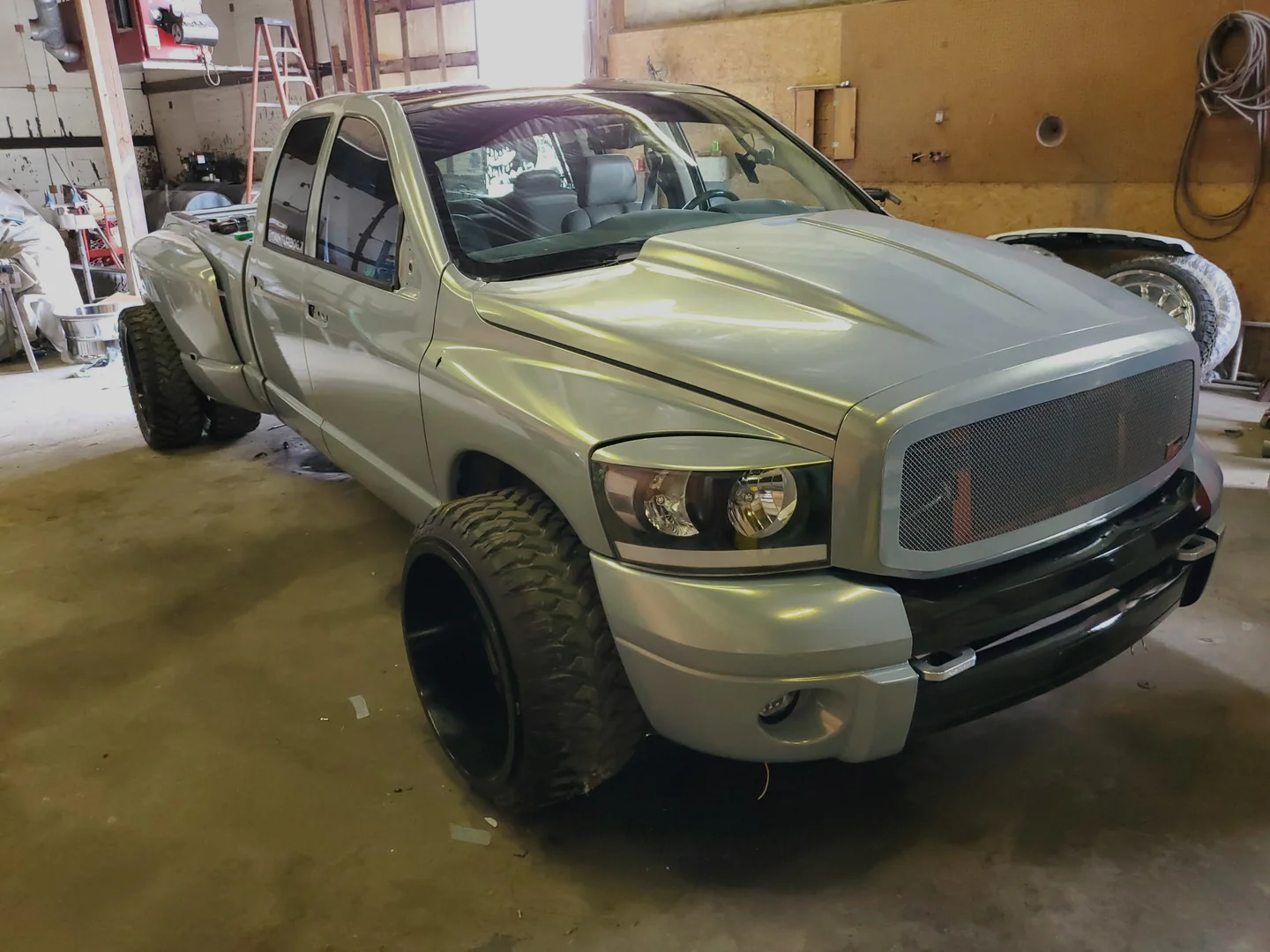 Premium Gloss Metallic: Galaxy Nardo Grey Ltd - Image 3